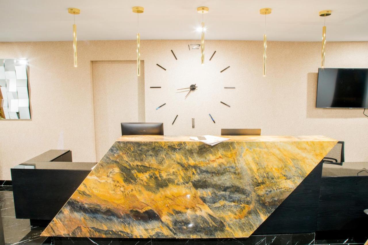 Rame Hotel Boutique Guadalajara Exterior photo Reception desk at the hotel