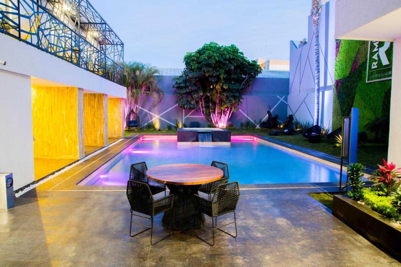 Rame Hotel Boutique Guadalajara Exterior photo Hotel's pool