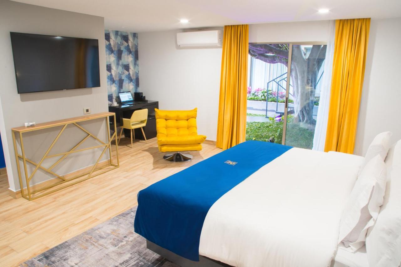 Rame Hotel Boutique Guadalajara Exterior photo A room at the hotel